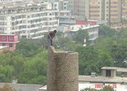 上海拆除煙囪公司 水塔拆除 人工拆除煙筒